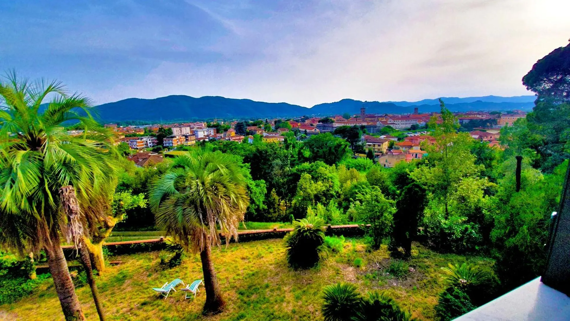 Villa De Benedetti Sarzana