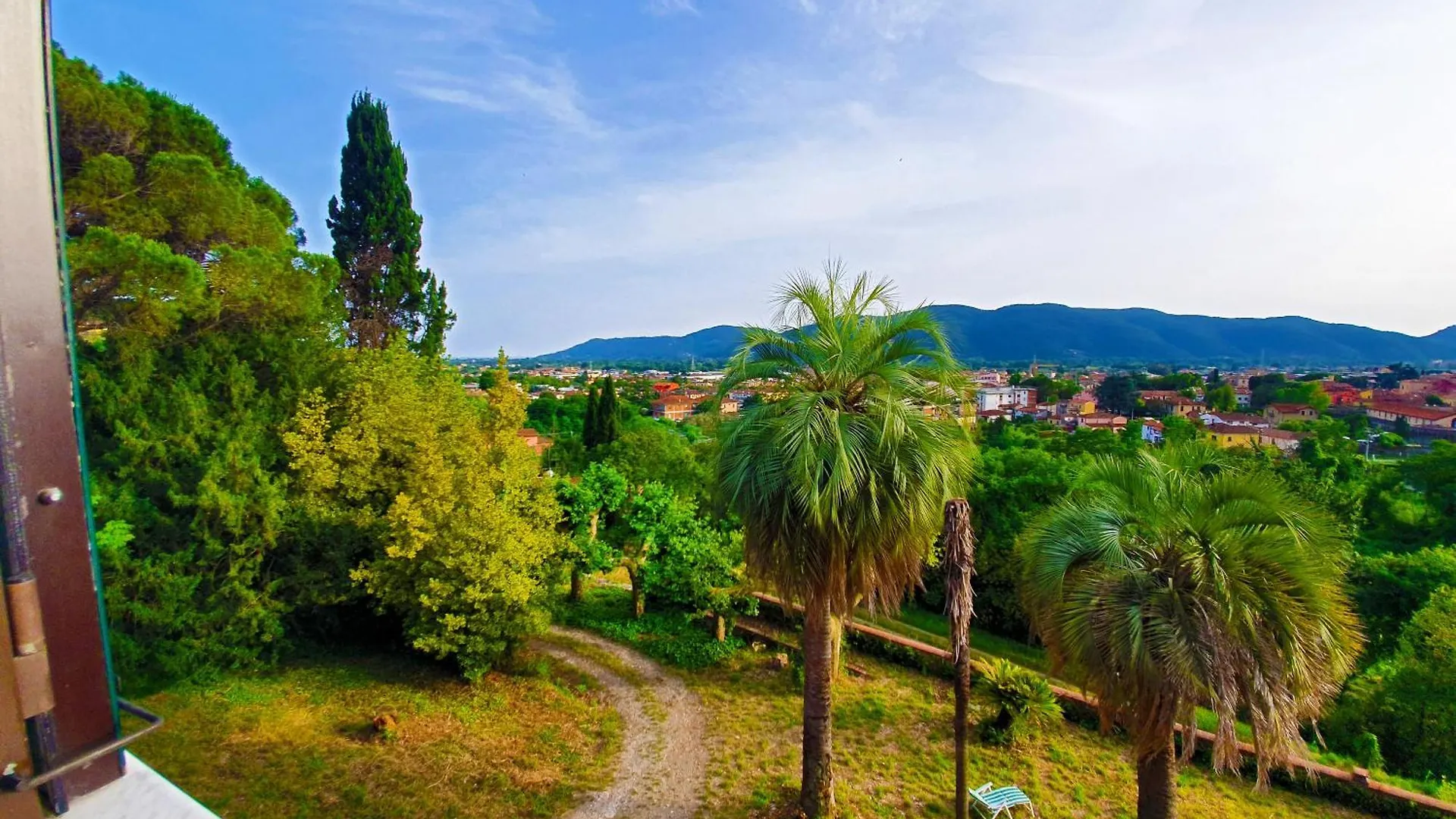 Pensionat Villa De Benedetti Sarzana
