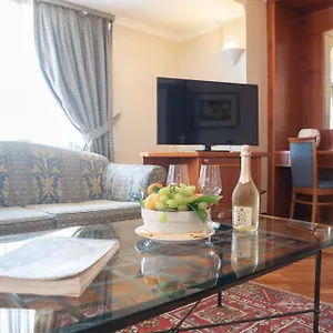 https://nettuno.taorminaitalyhotels.com