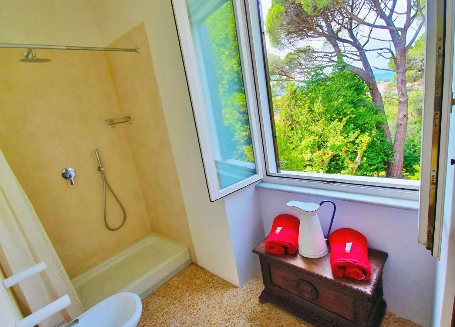 Guest house Villa De Benedetti Sarzana Italy